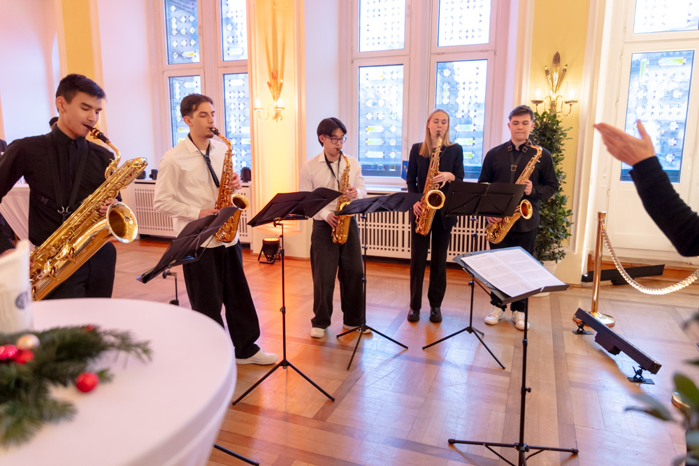 Read more about the article Das Ellysemble umrahmt feierliche Zeremonie im Rathaus