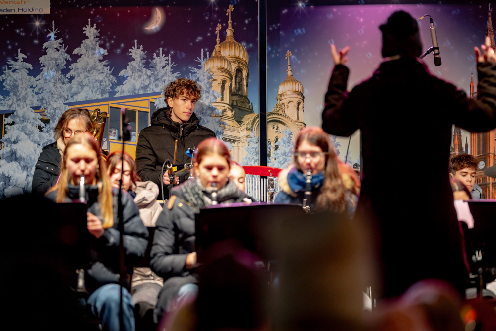 Read more about the article Die Elly Phonics bringen Glanz und Vielfalt auf die Bühne