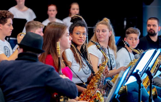 2019_02_SiHm__J2A6270