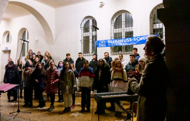 2021_12_Weihnachtskonzert_Sänger__J2A0037