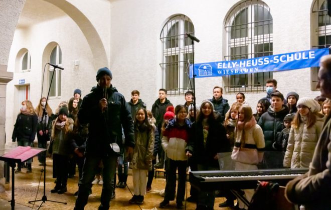 2021_12_Weihnachtskonzert_Sänger__J2A0062-Bearbeitet-2