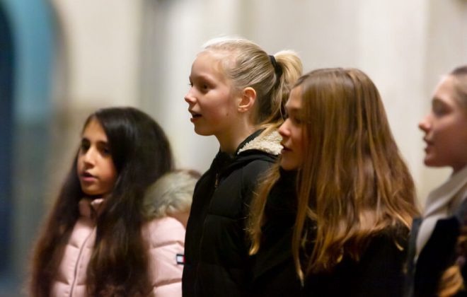 2021_12_Weihnachtskonzert_Sänger__J2A9733