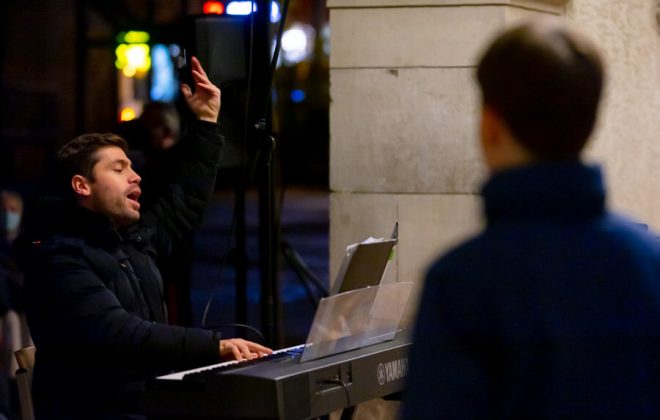 2021_12_Weihnachtskonzert_Sänger__J2A9739