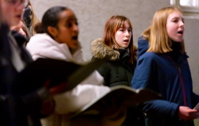 2021_12_Weihnachtskonzert_Sänger__J2A9908