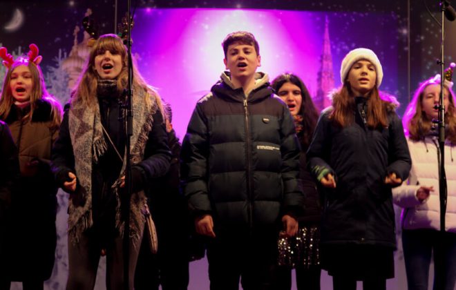 2021_Sternschnuppenmarkt_2_Elly Singers (24 von 26)